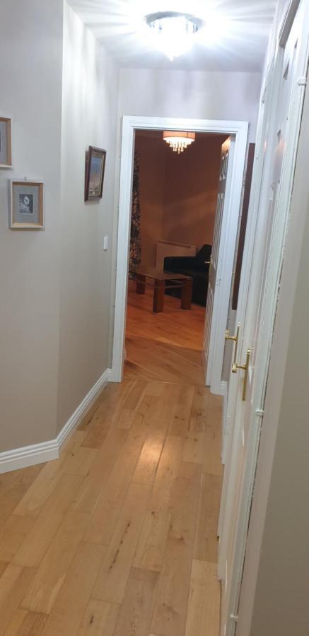 Town Centre Apartment Trim Buitenkant foto